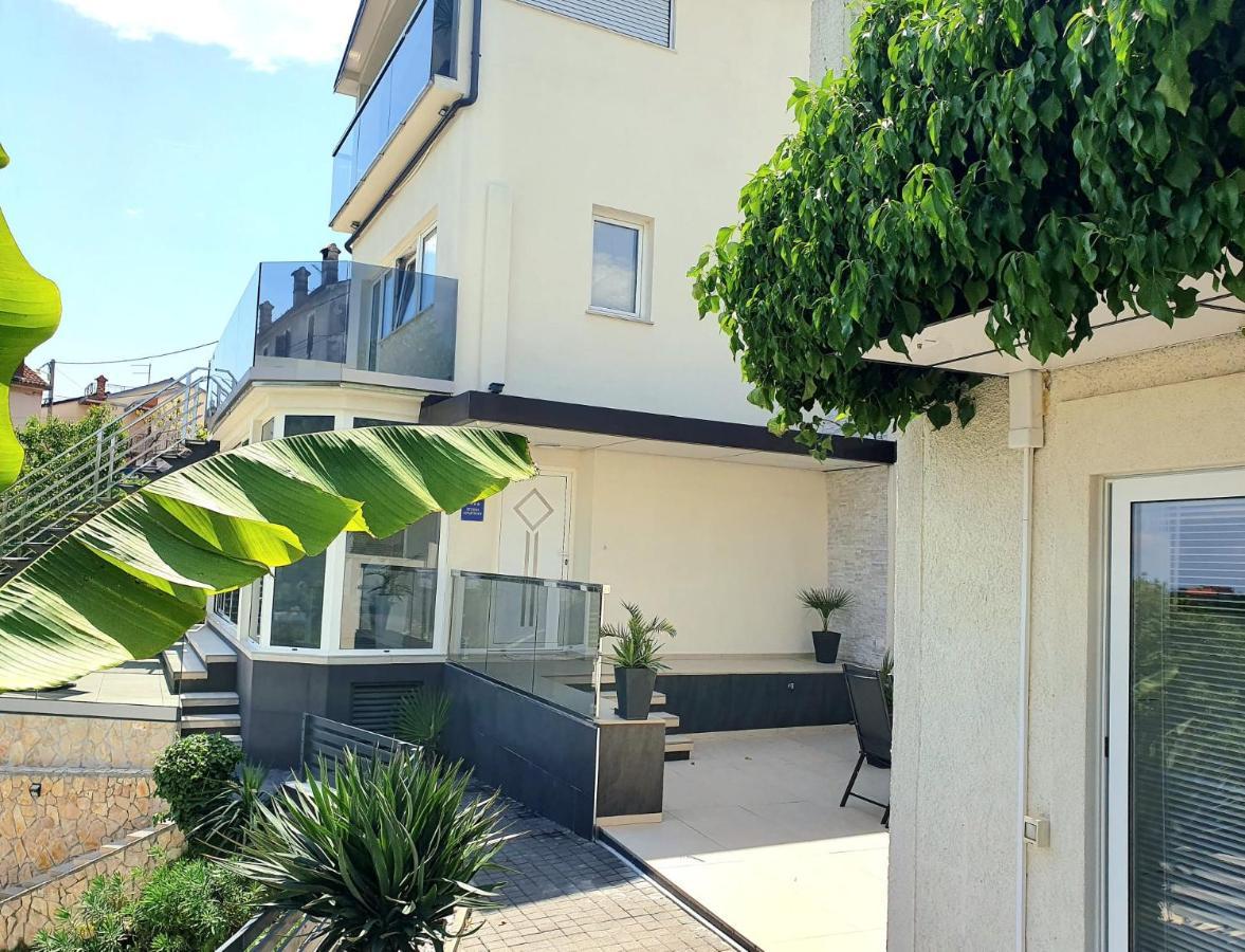 Penthouse Jacuzzi & Pool Apartmants Opatija Exterior foto